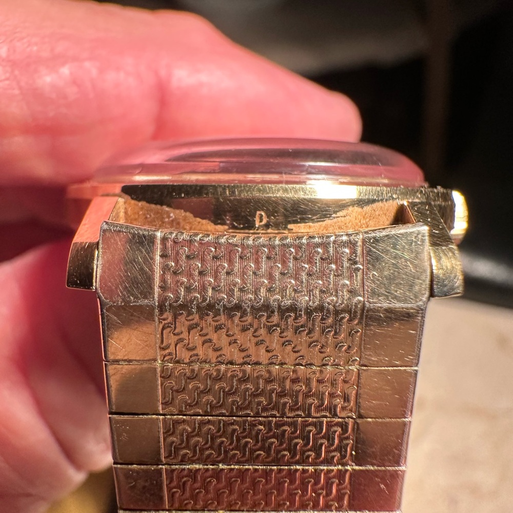 Vintage men’s Caravelle by Bulova watch - Picture 6 of 15